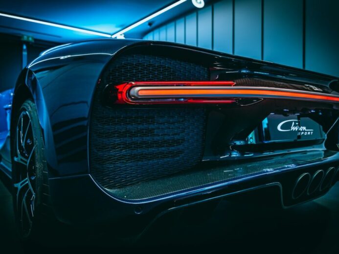 Znamená L’Ultime. Pětistý vůz Chiron od Bugatti