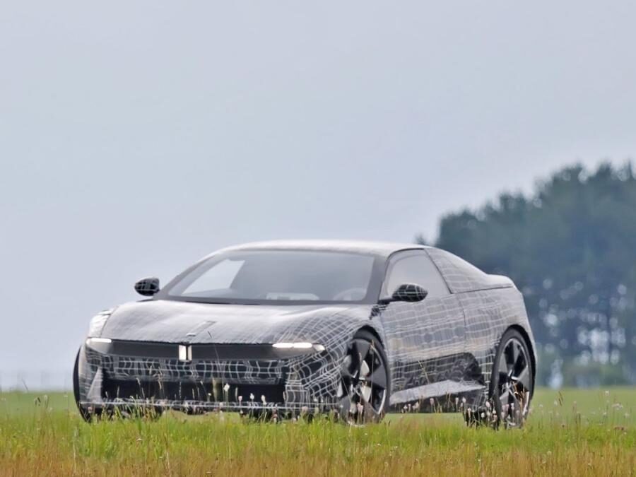 BMW připravuje futuristický sportovní elektromobil