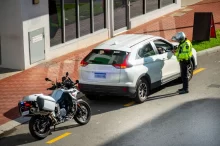 Policejní hlídka.