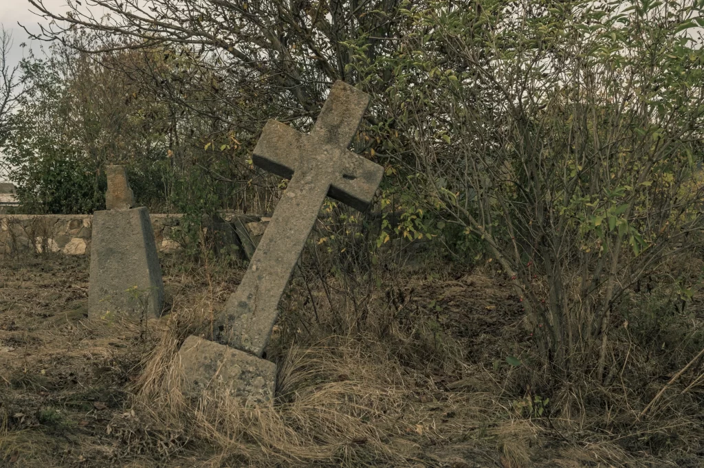 nakloněný kříž