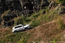 Auto jedoucí do kopce