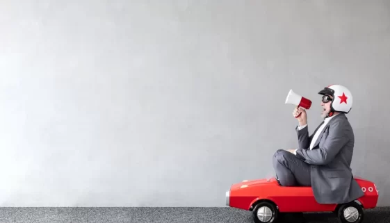 Bizarní reklama na auto