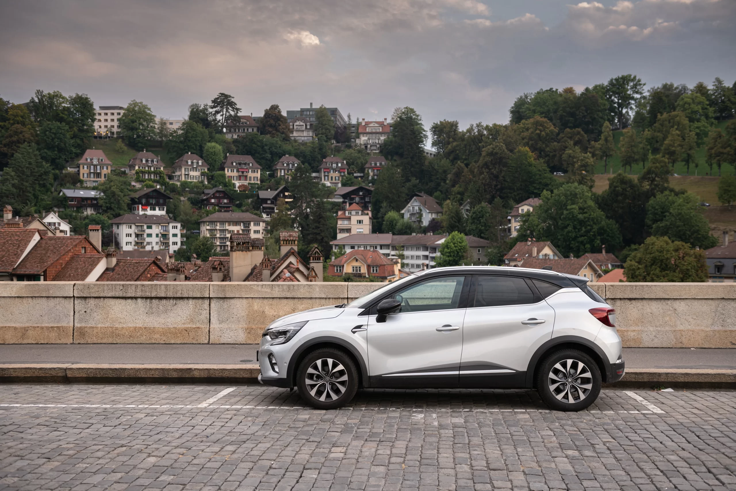 Kompaktní Renault Captur, zdroj: Shutterstock - MotorGuru.cz Renault Captur