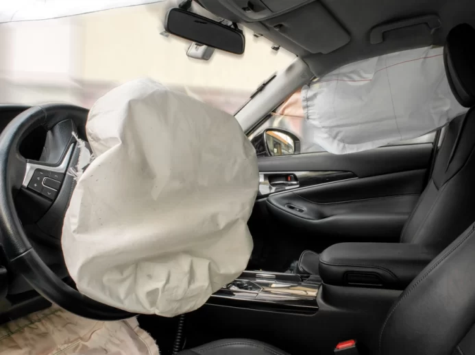 Aktivované airbagy v autě