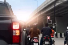 Auto, které se chystá odbočit