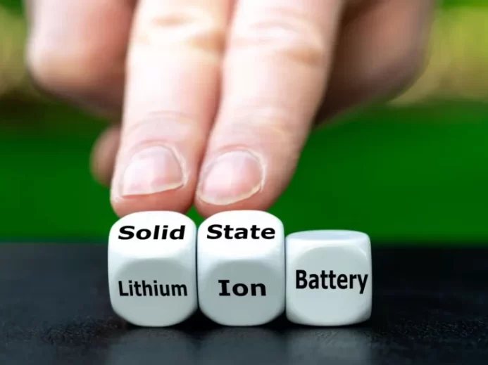 Solid-state battery aktuálně přeměnuje energetické možnosti.