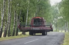 Kombajnu se při troše ohleduplnosti snadno vyhneme.