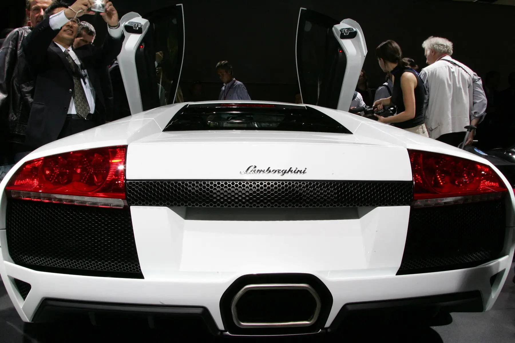 Auto Lamborghini LP 640 Versace při svém představení v Paříži