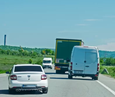 Zvláště v letním období přibývá nehod na silnicích.
