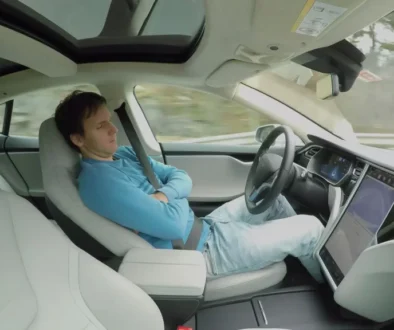 autopilot v autě