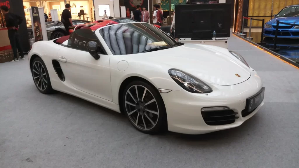 - MotorGuru.cz Boxster zachránil automobilku Porsche