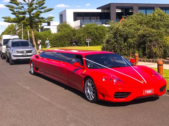 Ferrari limuzína