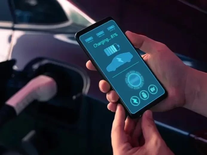 Propojení elektromobilu s telefonem