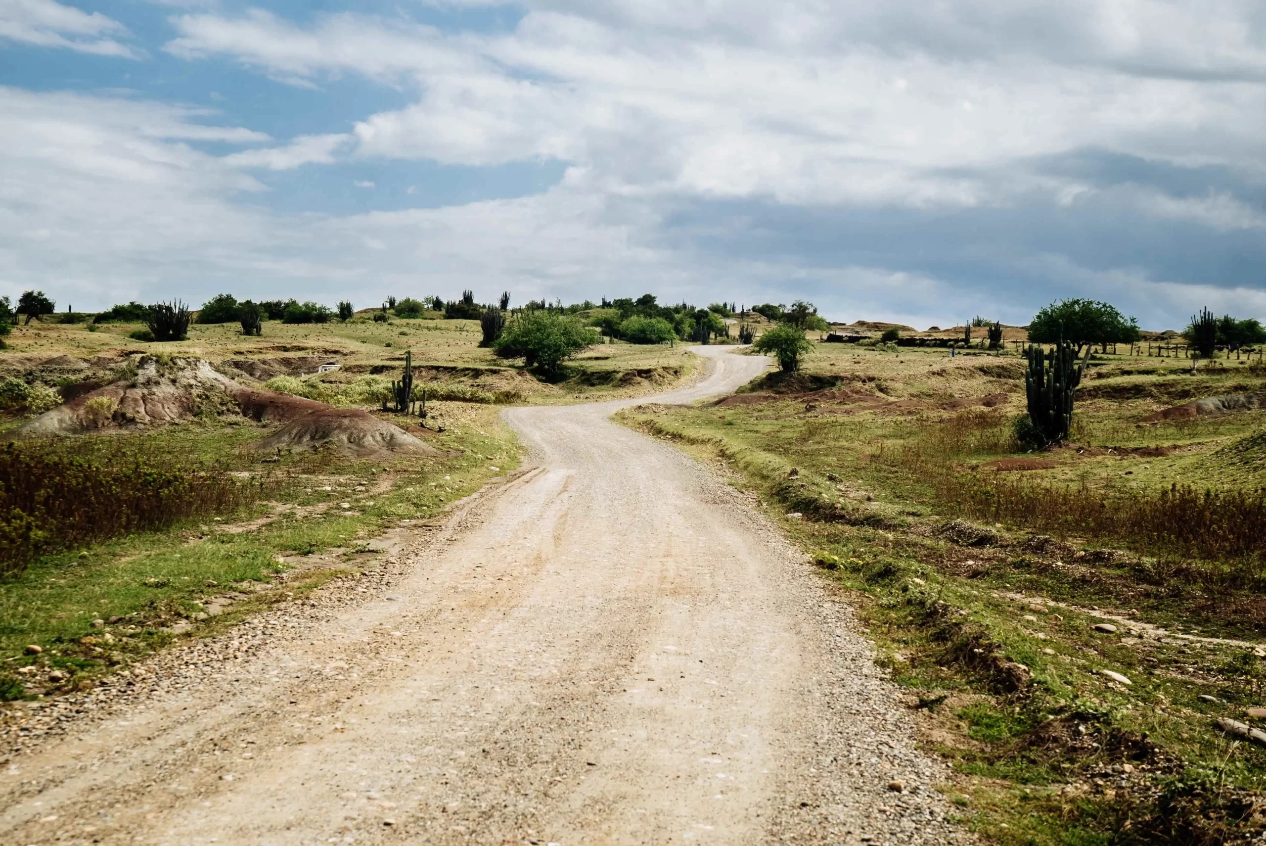 - MotorGuru.cz Prašná cesta