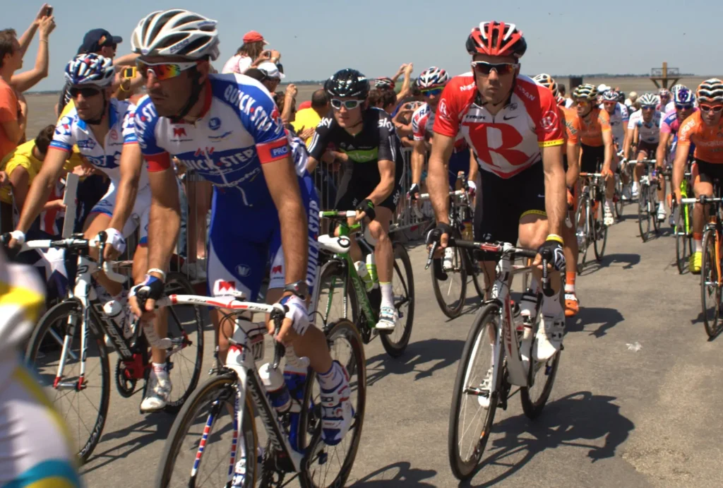 - MotorGuru.cz Passage du Gois je zrádná, což ukázalo i Tour de France