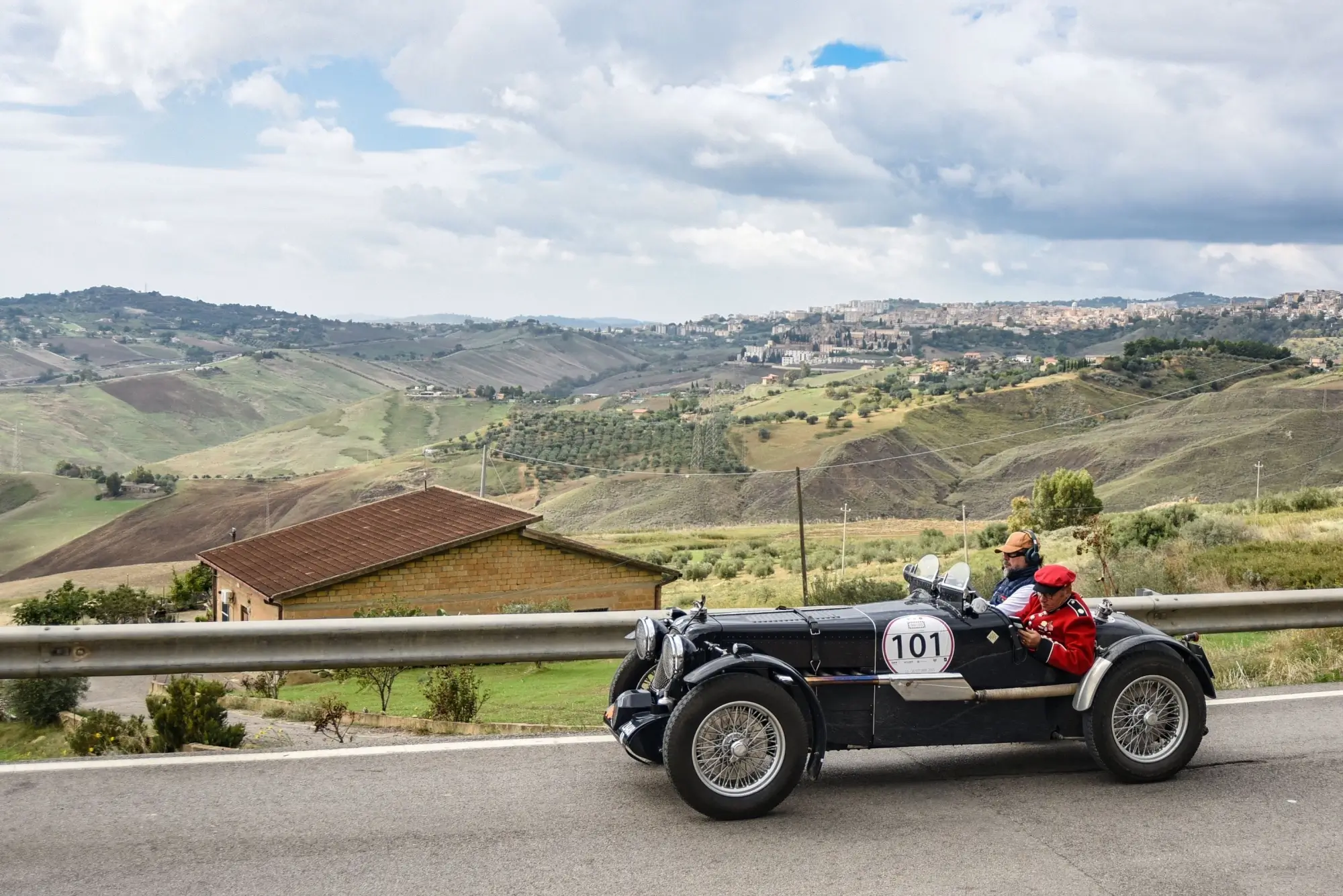 - MotorGuru.cz Závody veteránů na Targa Florio
