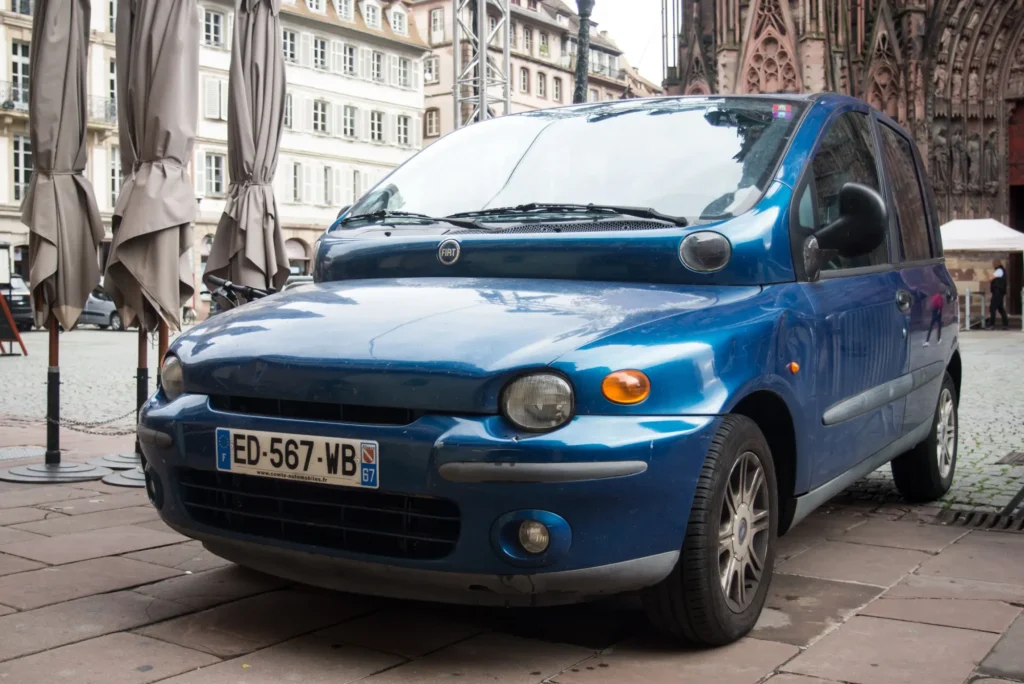 Fiat Multipla je tak ošklivá, až je oblíbená. 