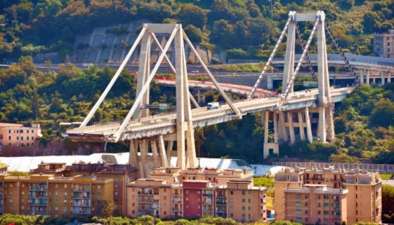 Zřícený most Ponte Morandi