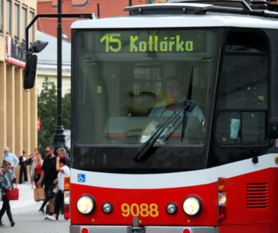 Řidiči nejen pražského podniku rádi testují své dovednosti.