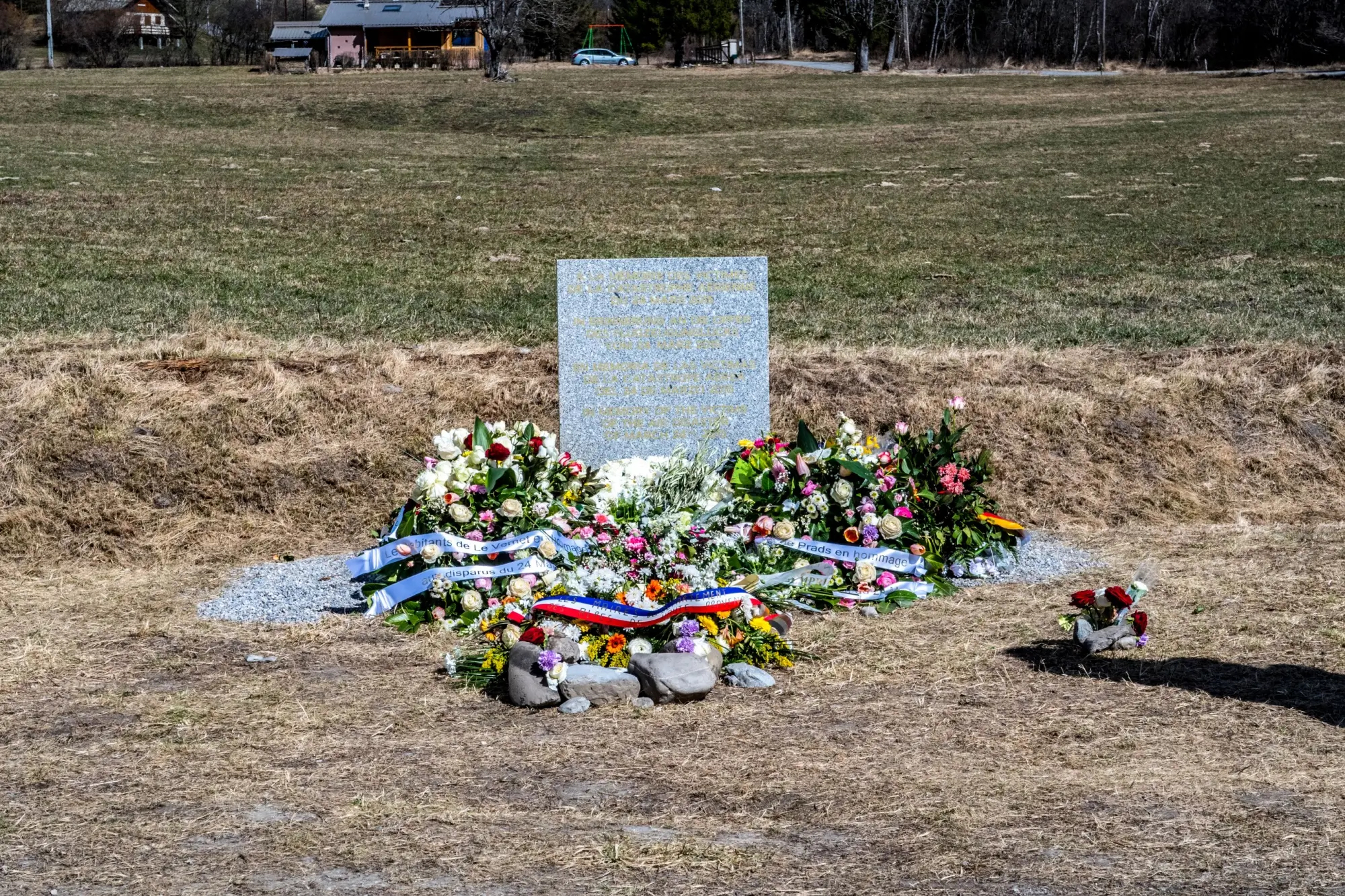 Památník obětem zřícení letu Germanwings v roce 2015. 