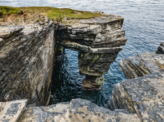 Divoké pobřeží na Papa Westray