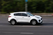 Bílé auto