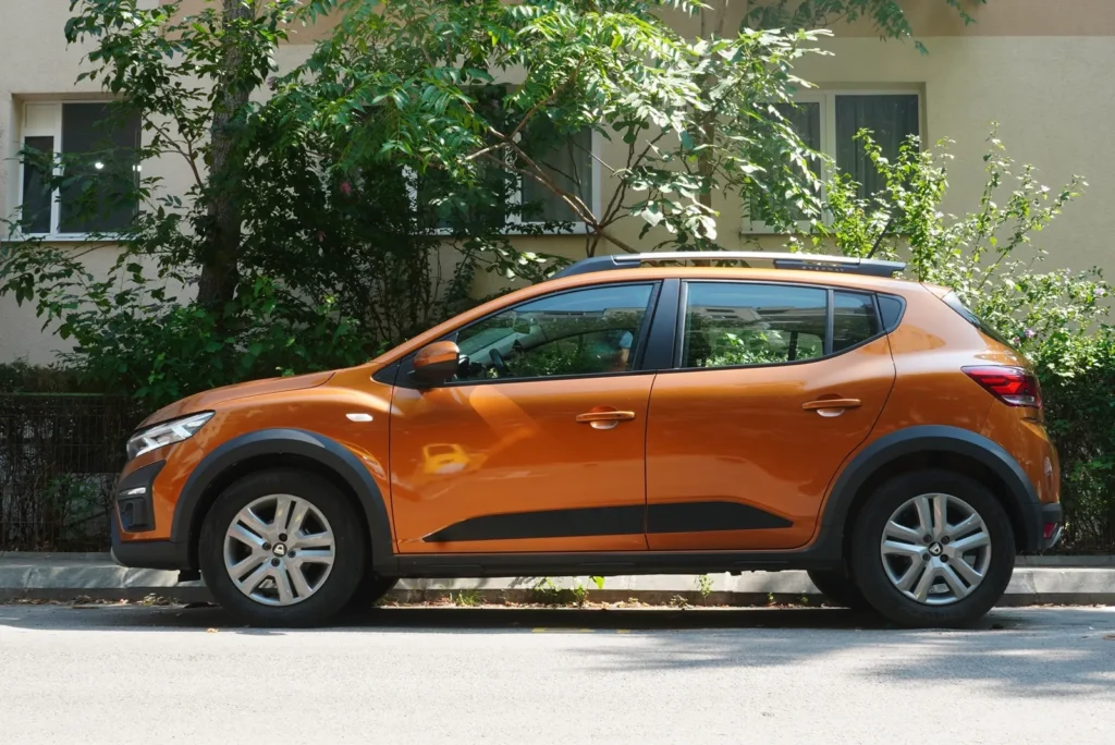 - MotorGuru.cz Dacia Sandero