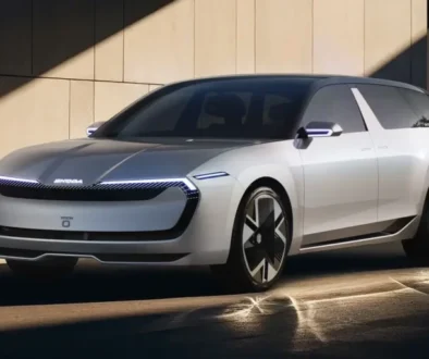 Futuristické tvary nového vozu nezapřou svůj škodovácký původ Škoda Vision O
