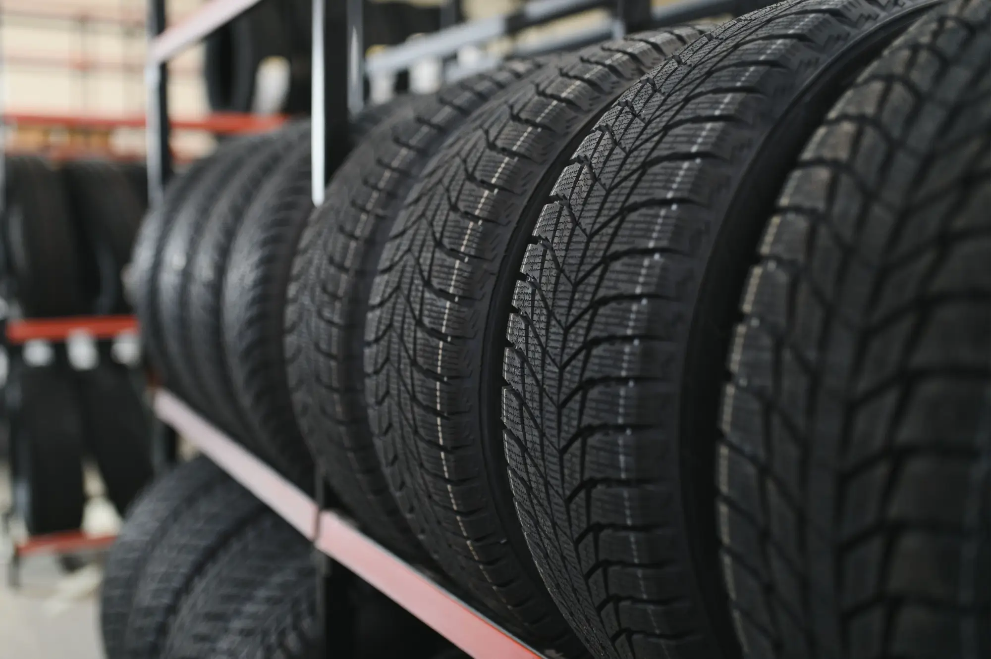 - MotorGuru.cz Pneumatiky ve skladu