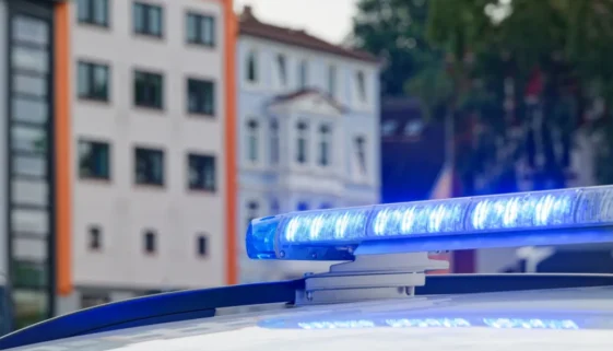 Modrý maják a právo absolutní přednosti.