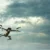 Letící dron na obloze