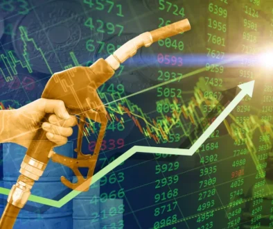 čepovací pistole benzínu s vývojem trhu v pozadí