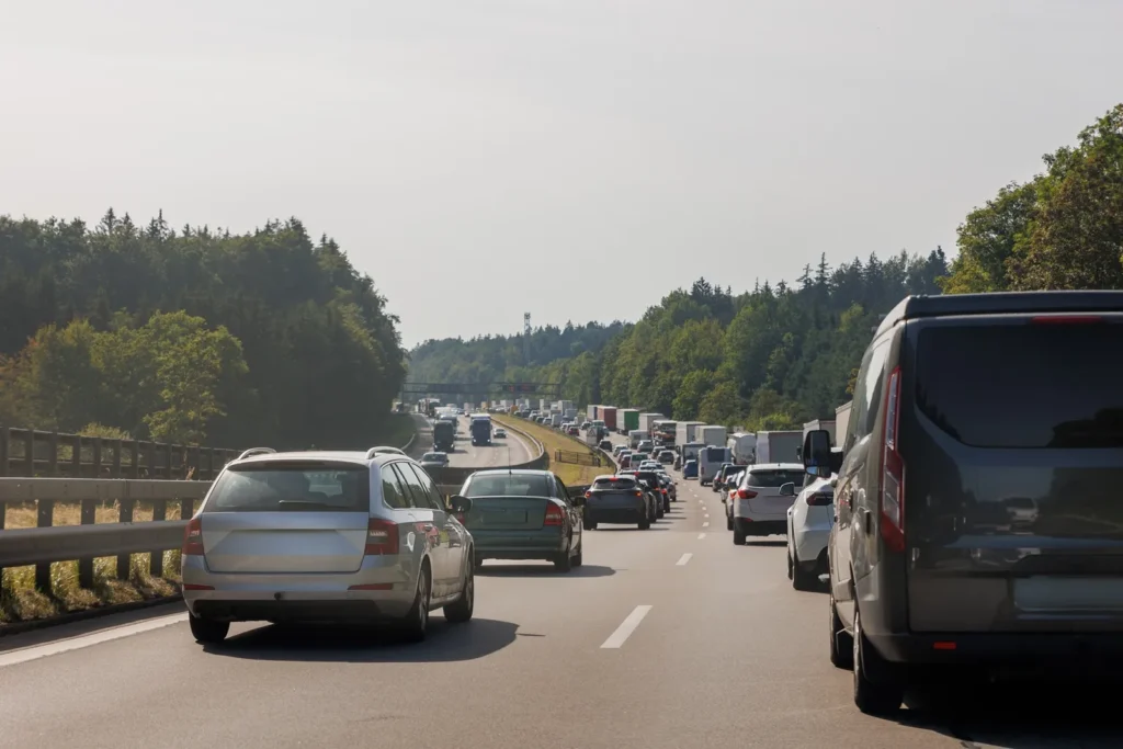 - MotorGuru.cz Dálniční kolona