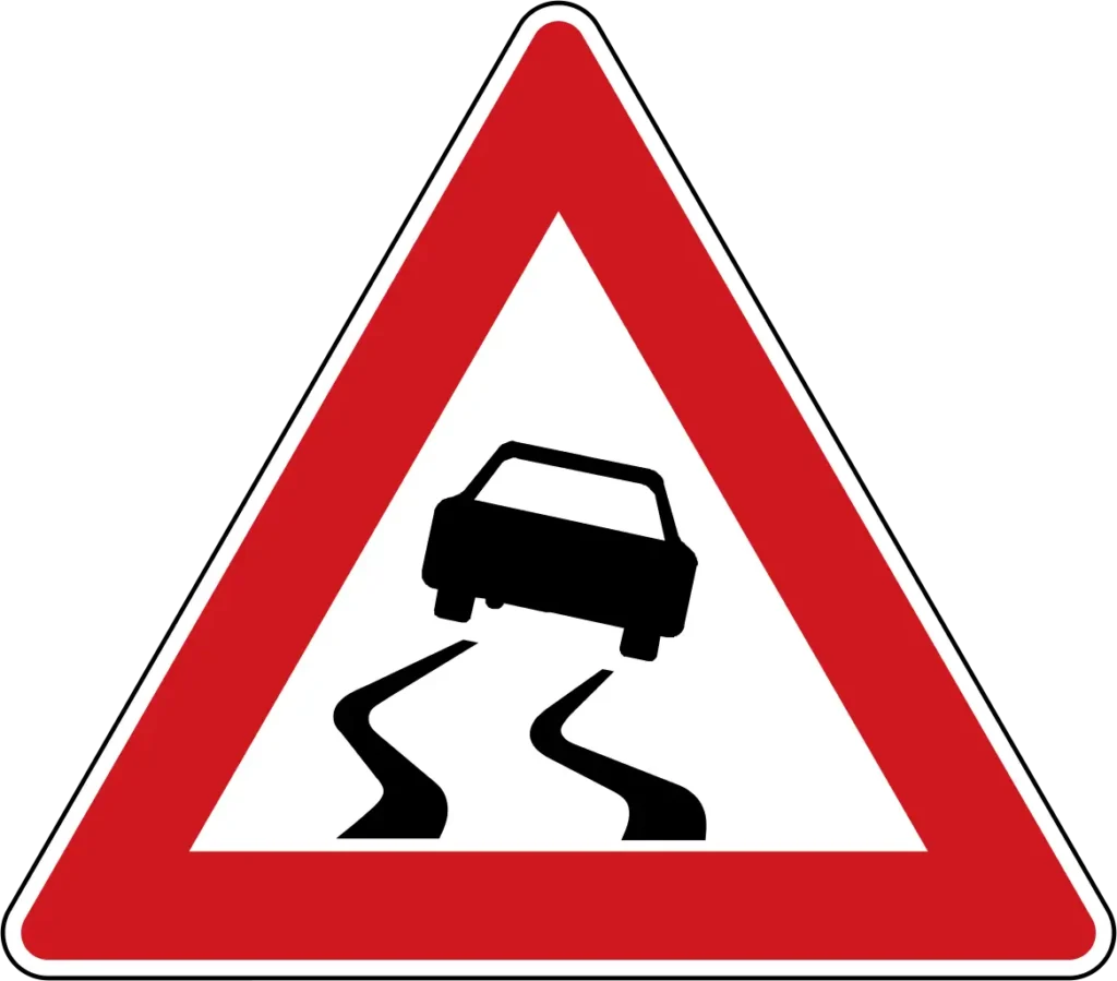 - MotorGuru.cz Výstražná dopravní značka A8