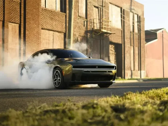 Dodge Charger přijde na trh už prosinci 2025