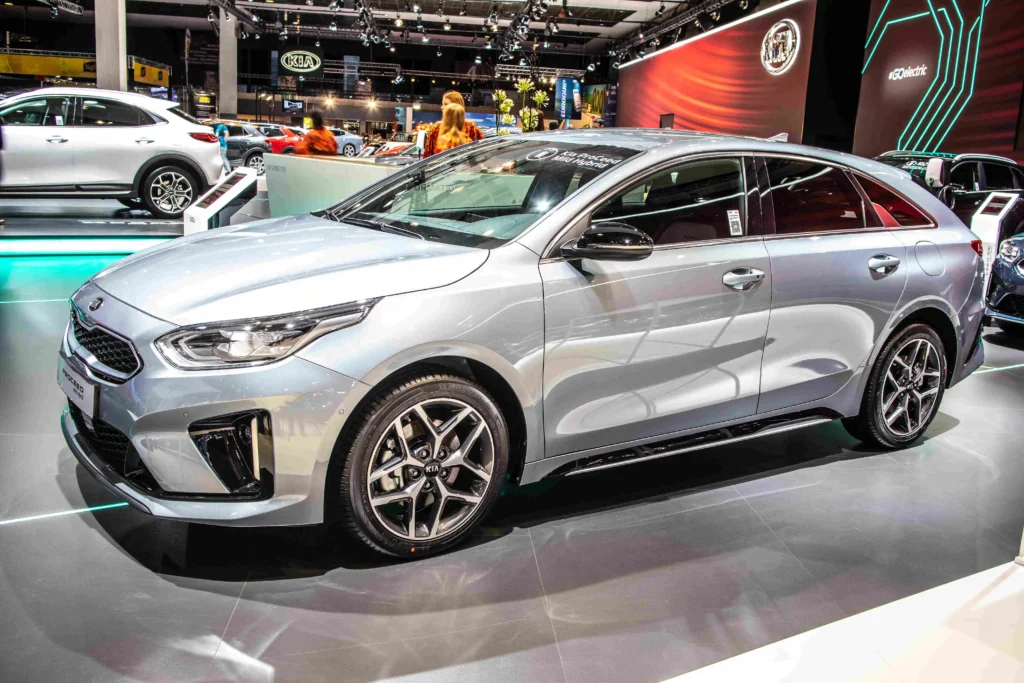 - MotorGuru.cz Kia Ceed