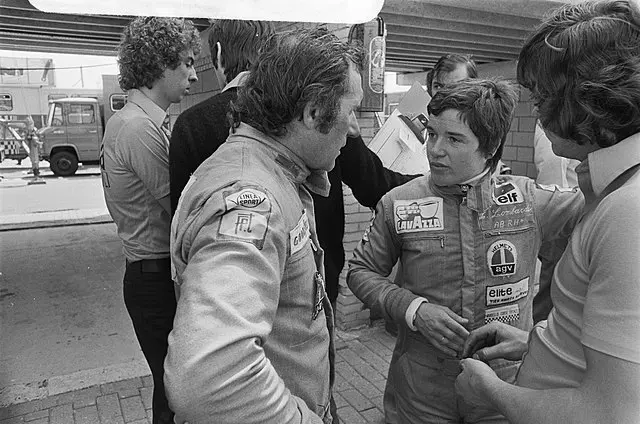 640px-Lombardi_Brambilla - MotorGuru.cz Formule 1