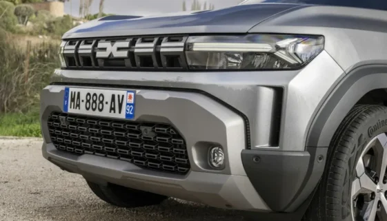 Maska nové Dacie Duster