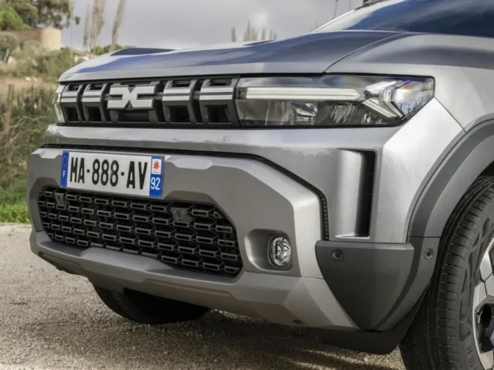 Maska nové Dacie Duster