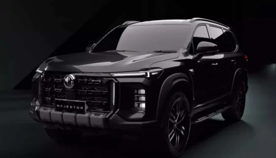 MG Majestor při pohledu z boku.