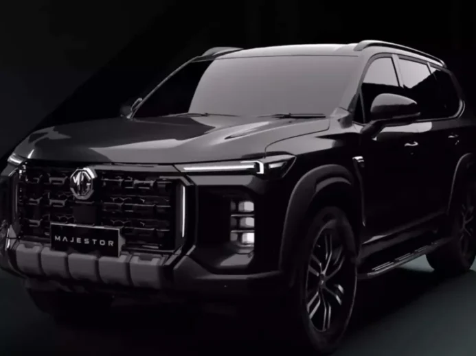 MG Majestor při pohledu z boku.