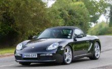 Porsche Boxster patří k nejlevnějším modelům slavné automobilky.