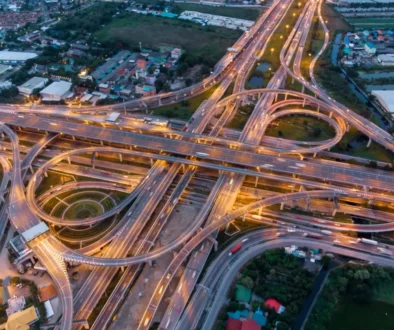 Architektonicky působivá křižovatka