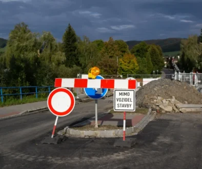 Dopravní označení upozorňující na práci na silnici