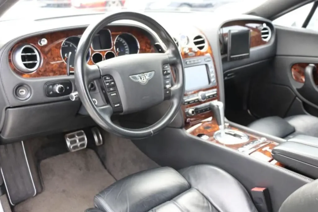 - MotorGuru.cz Ojeté Bentley Continental GT