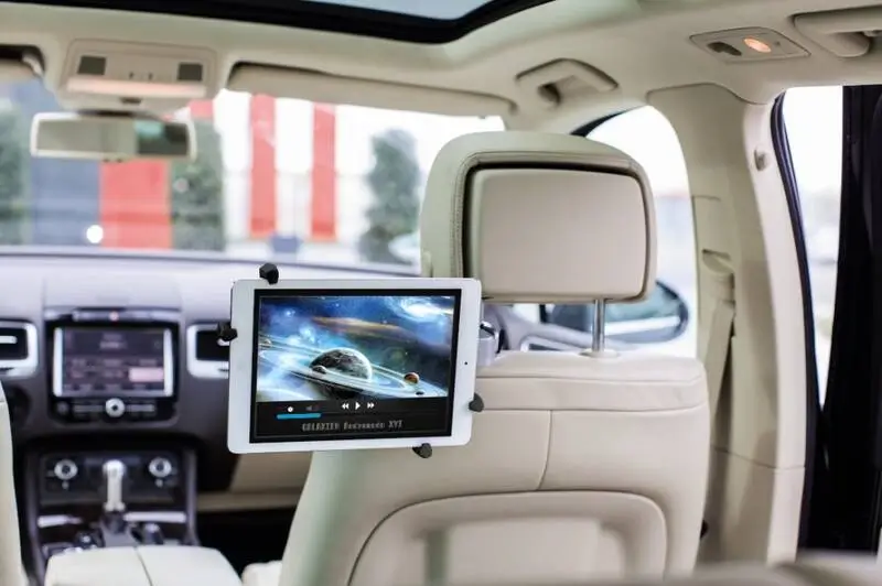 - MotorGuru.cz Držák na tablet