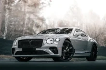 Bentley Continental můžete mít za cenu obyčejného Superbu.