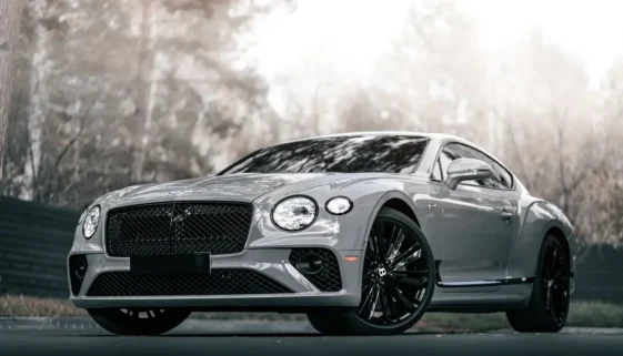 Bentley Continental můžete mít za cenu obyčejného Superbu.