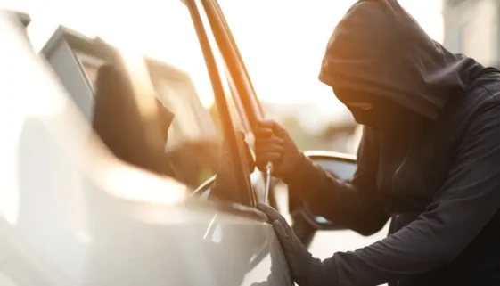 Pro zloděje jsou cennosti v autě velkým lákadlem.