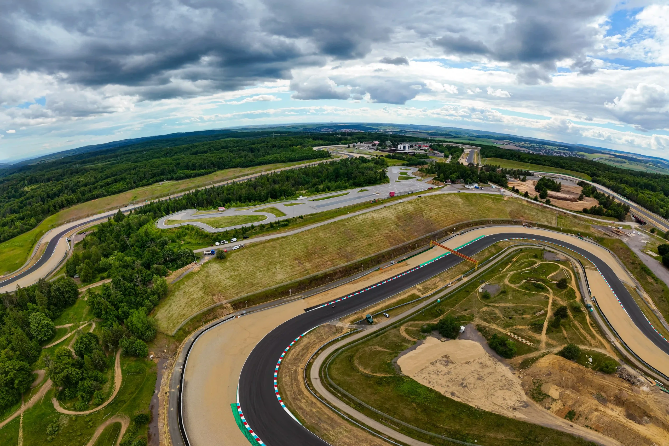 shutterstock_2636865357 - MotorGuru.cz Formule 1